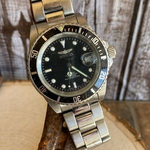 Invicta 8926 self winding watch